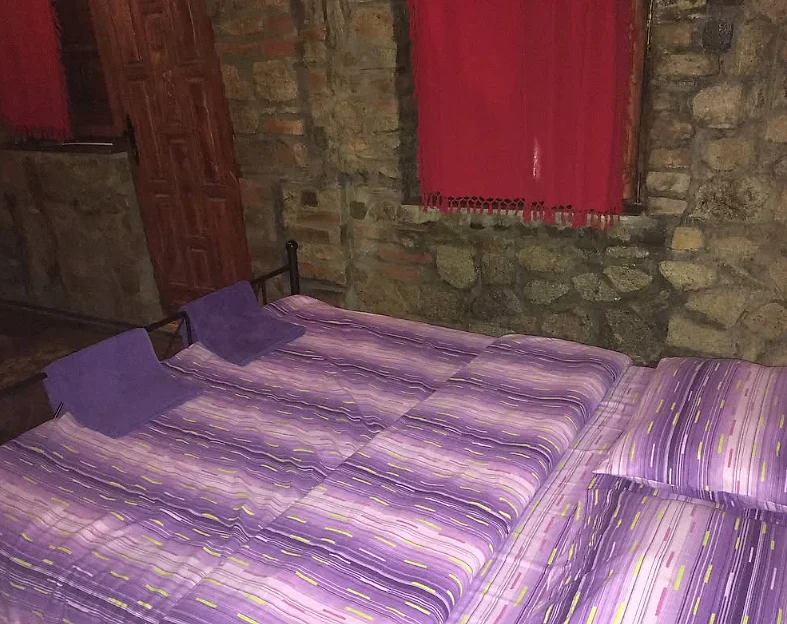 Soba za goste sa udobnim bračnim krevetom